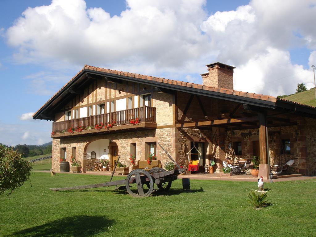 Lezamakoetxe Guest House Sopuerta Exterior photo